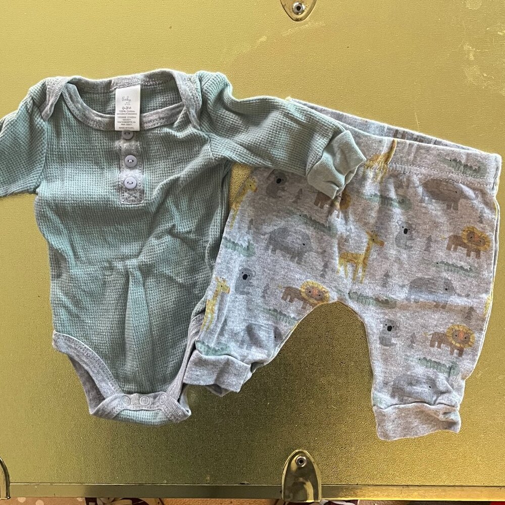 GUC Baby Kiss Green and Grey Animal Outfit (0-3 Mos)